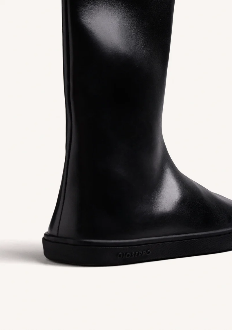 BLACK BAREFOOT LEATHER BOOTS