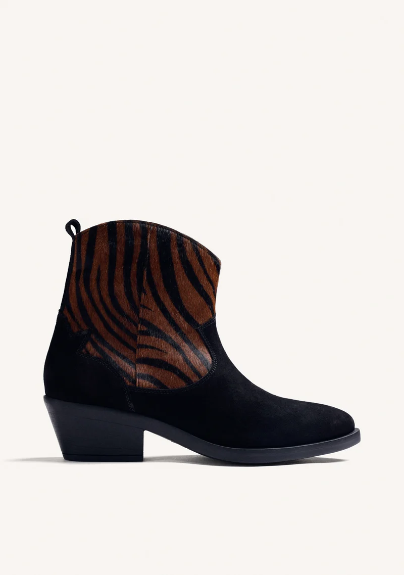 ANIMAL PRINT LEATHER ANKLE BOOTS