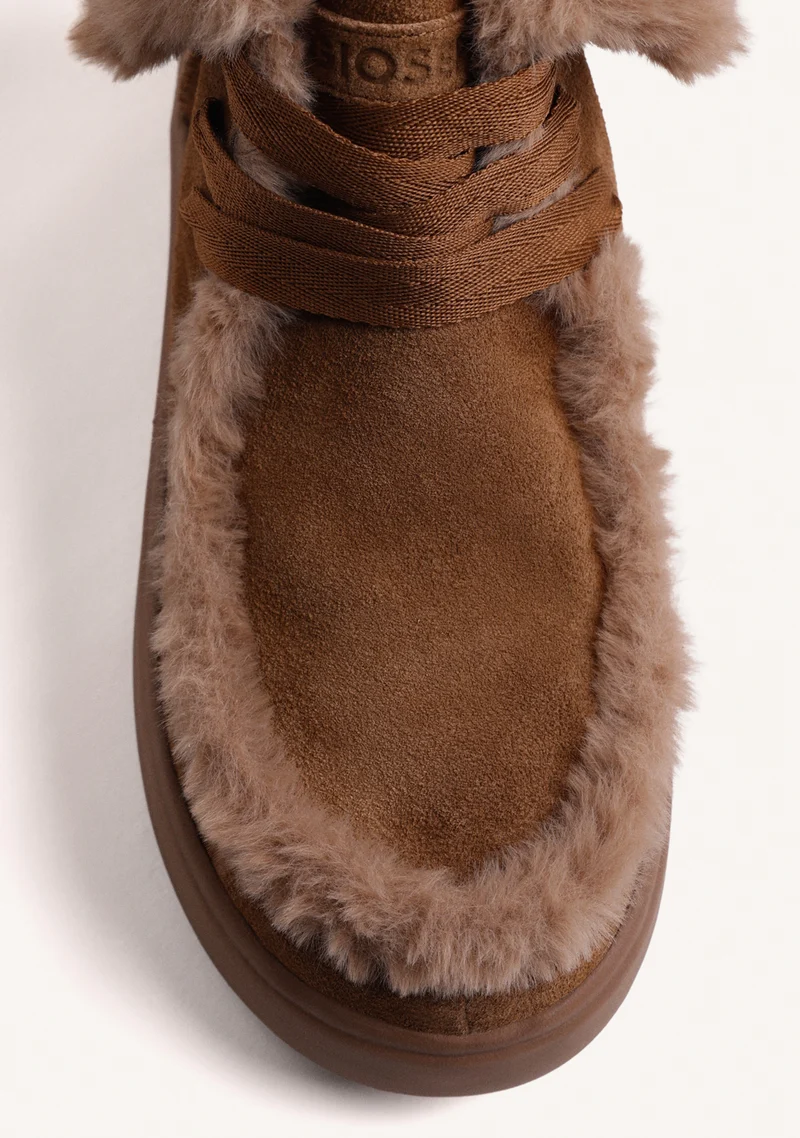 BROWN AUSTRALIAN LEATHER BOOTS