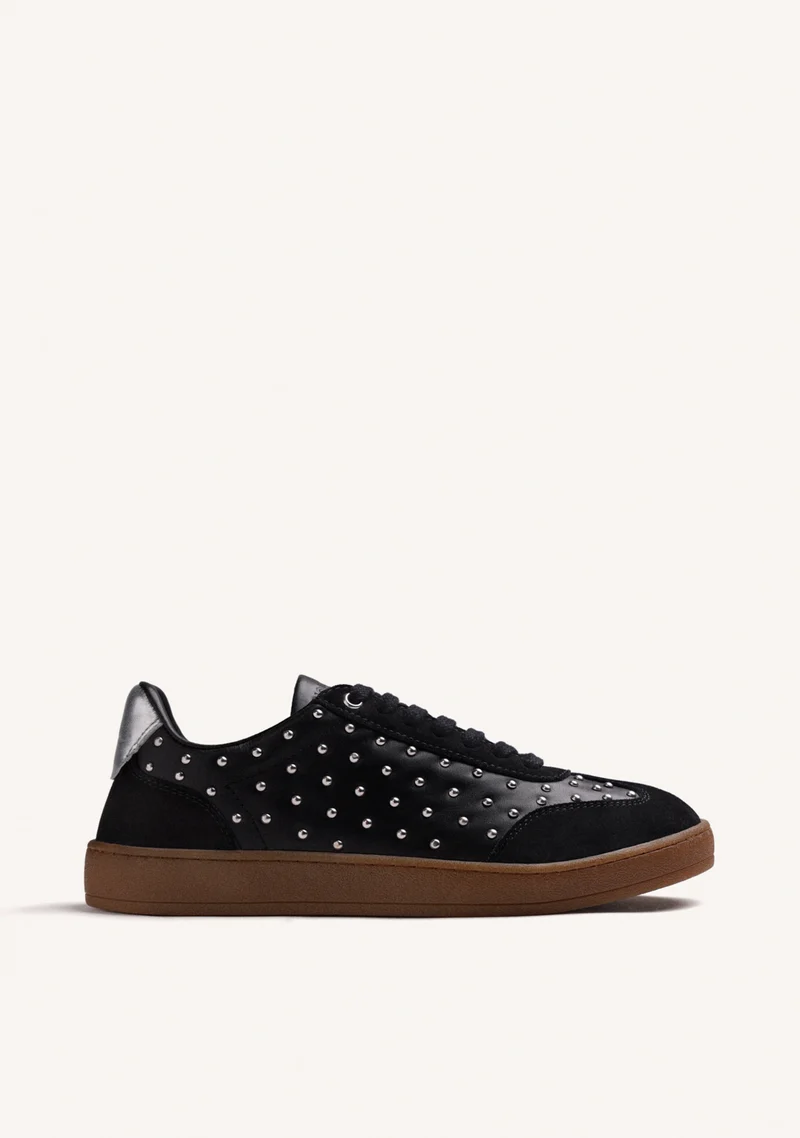 BLACK LEATHER SNEAKERS WITH STUDS