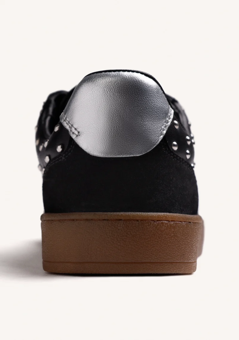 BLACK LEATHER SNEAKERS WITH STUDS