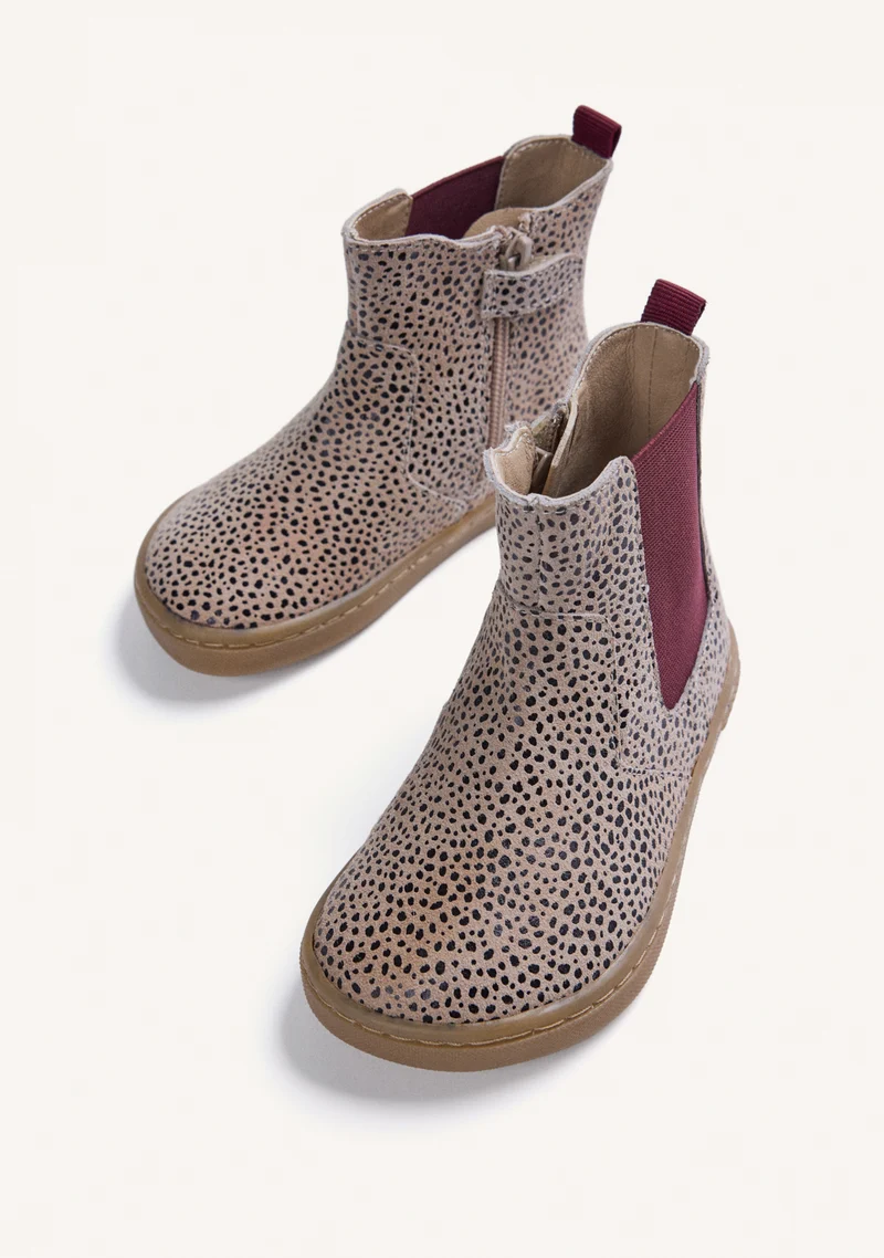 BAREFOOT LEATHER CHELSEA BOOTS