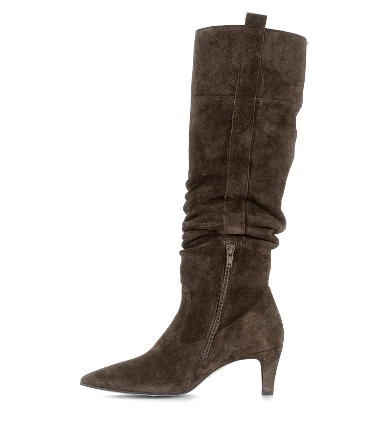 Bottes marron en cuir velours