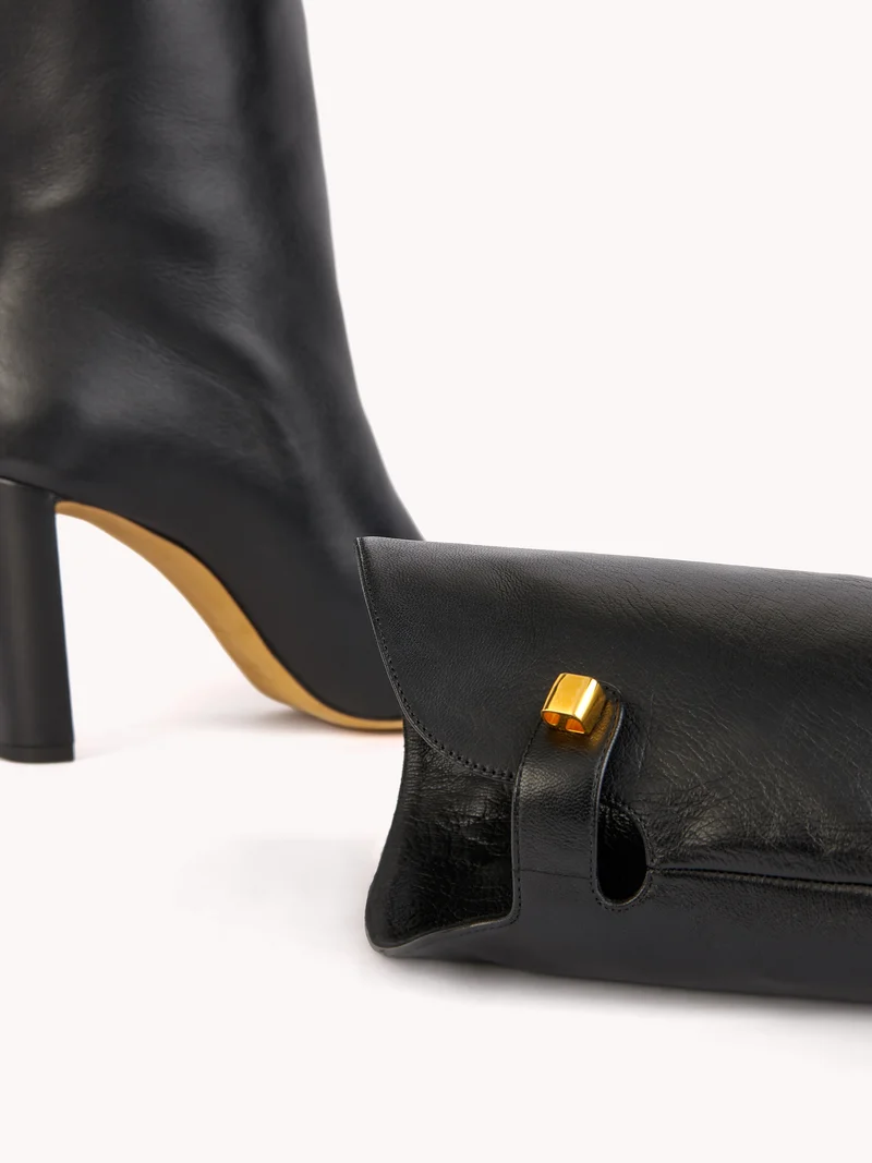 Bottes à talons Adriana en cuir d'agneau noir