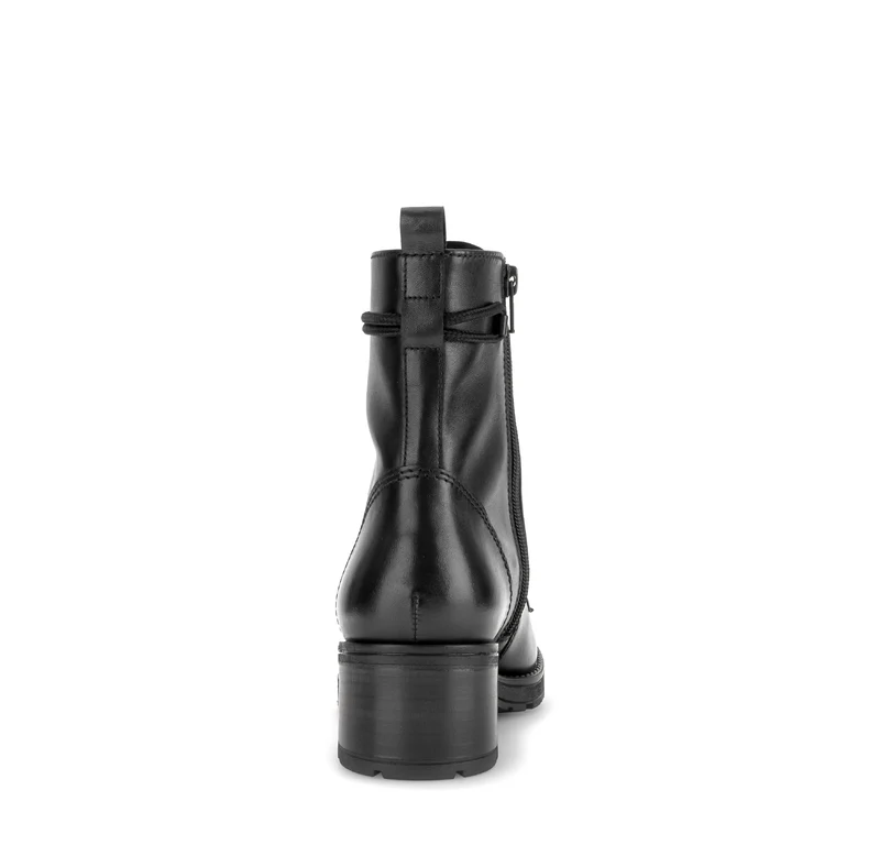 Bottines noires en cuir lisse