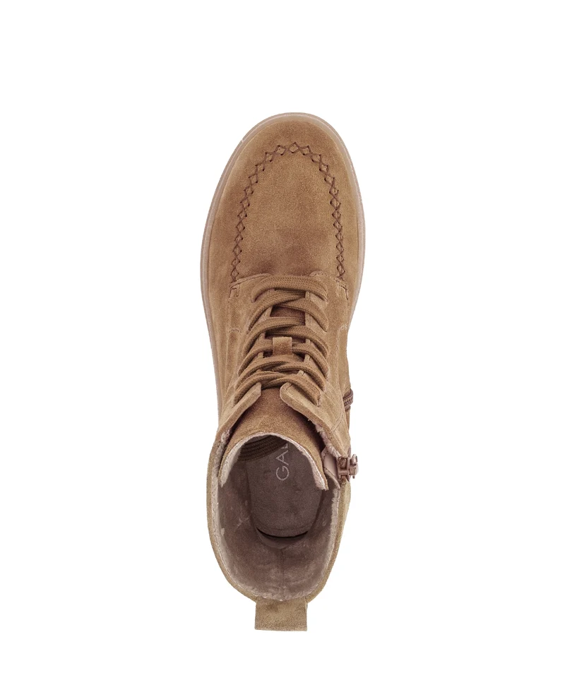 Bottines beiges en cuir velours