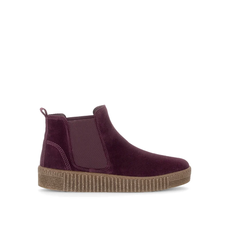 Bottines rouges en cuir velours