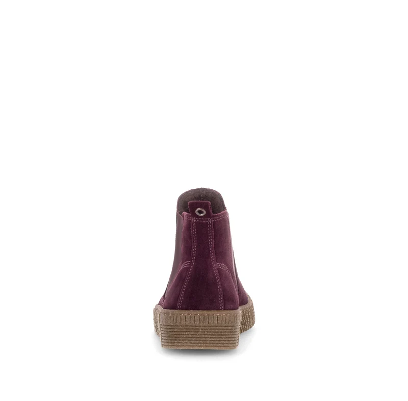 Bottines rouges en cuir velours
