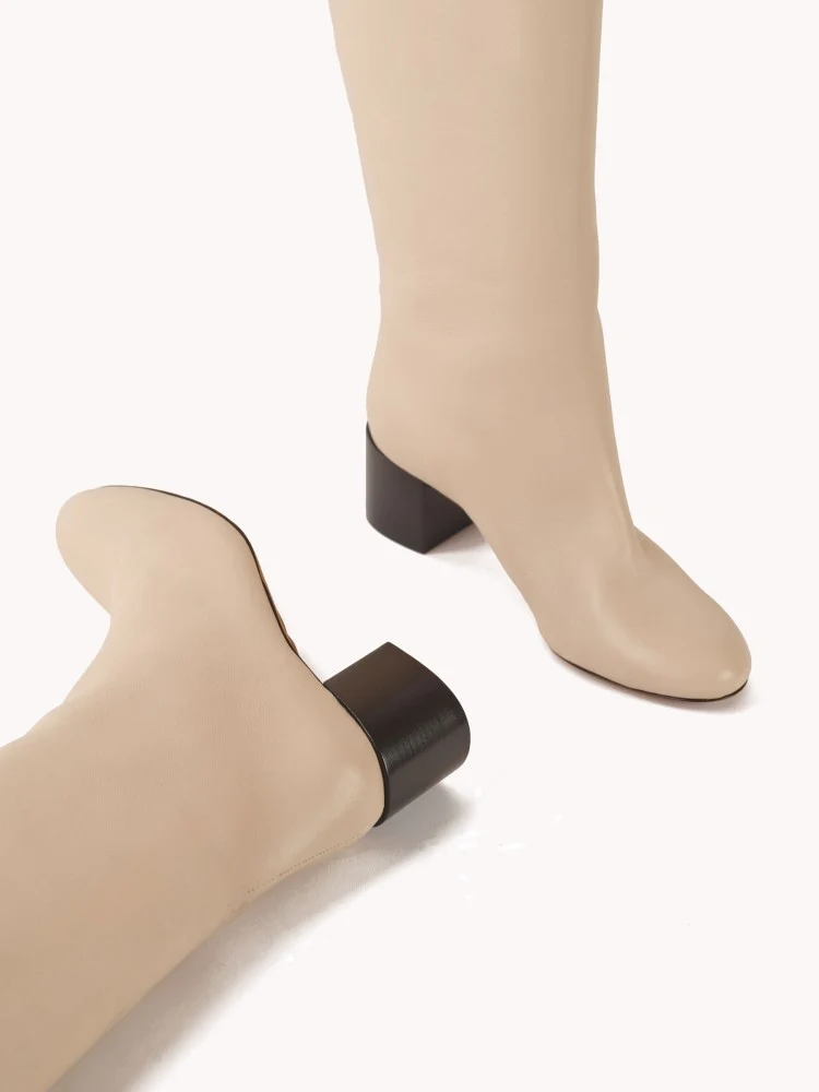 Bottes à talon moyen Adry en cuir nappa crème
