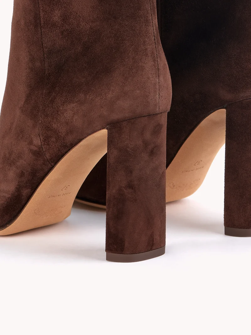 Bottines à talons Gabriella en suède marron chocolat
