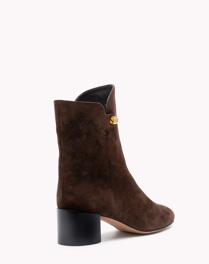 Bottines à talon moyen Gaby en suède marron chocolat