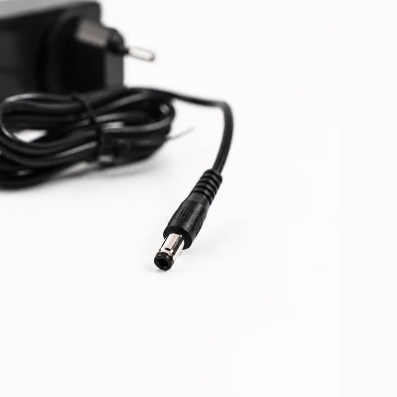Reboots Ladegeräte & Kabel