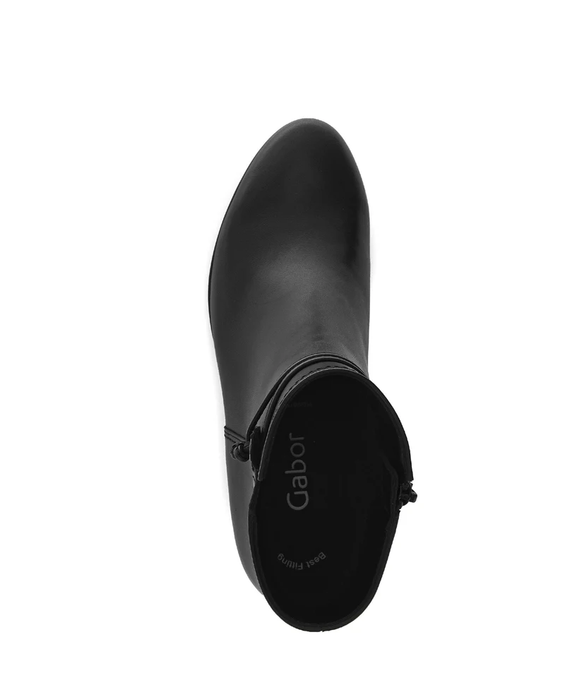 Bottines noires en cuir lisse