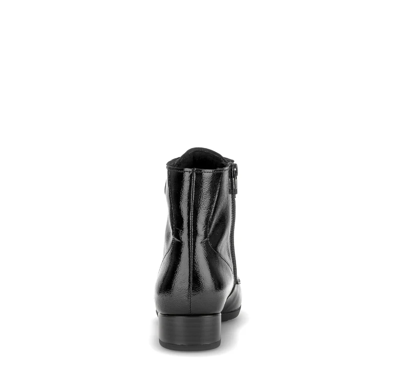 Bottines noires en cuir verni