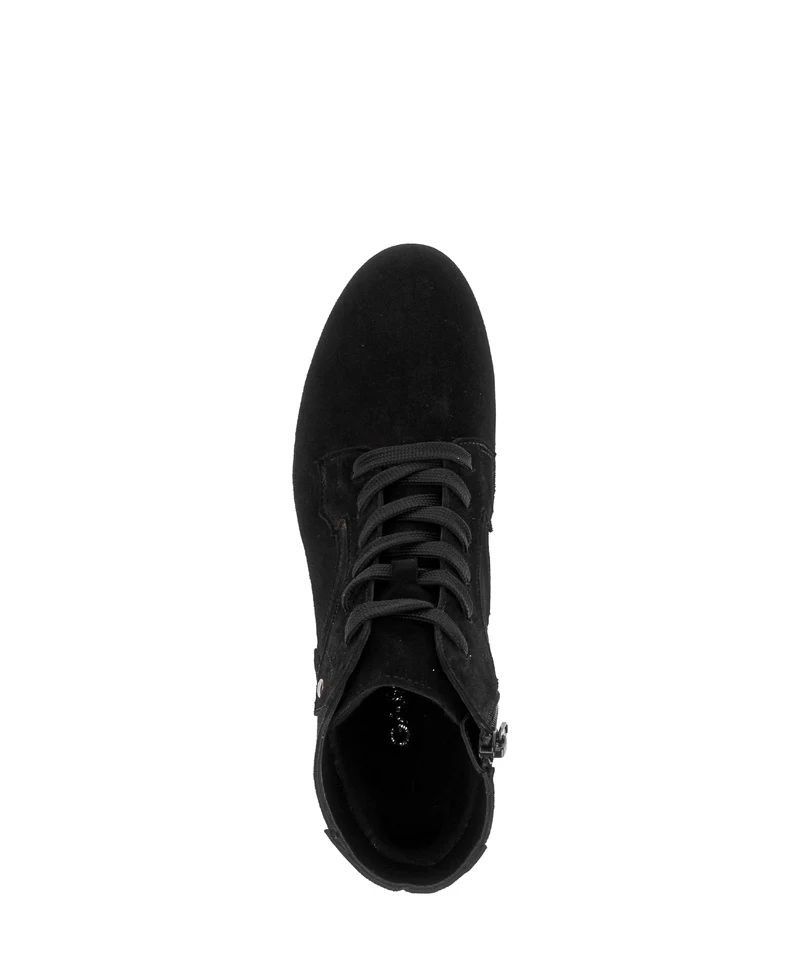 Bottines noires en cuir velours