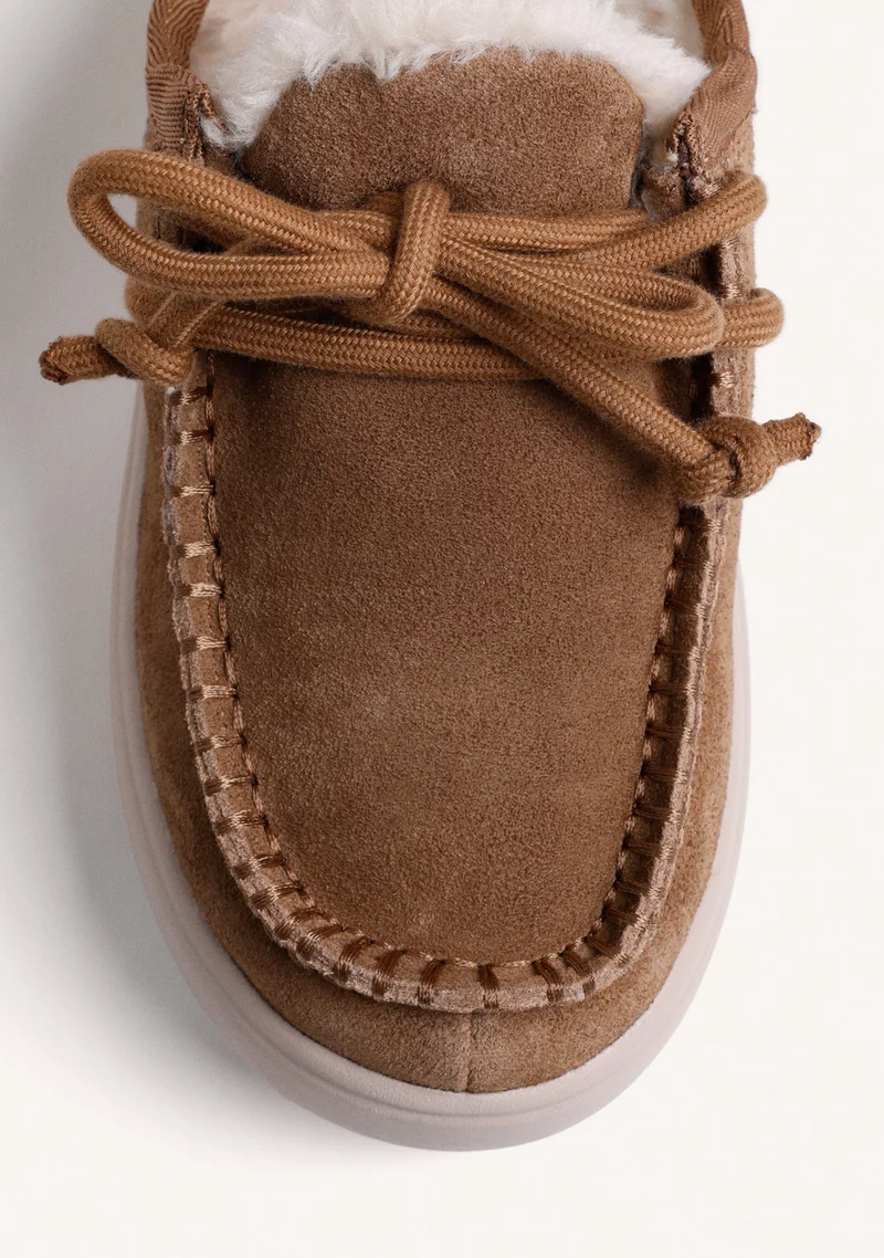 BROWN LEATHER CLOGS