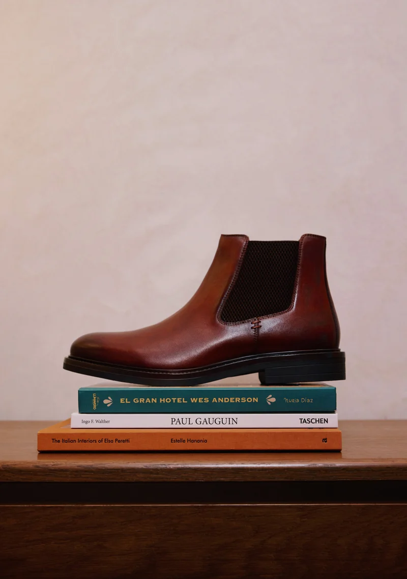 BROWN CHELSEA LEATHER ANKLE BOOTS