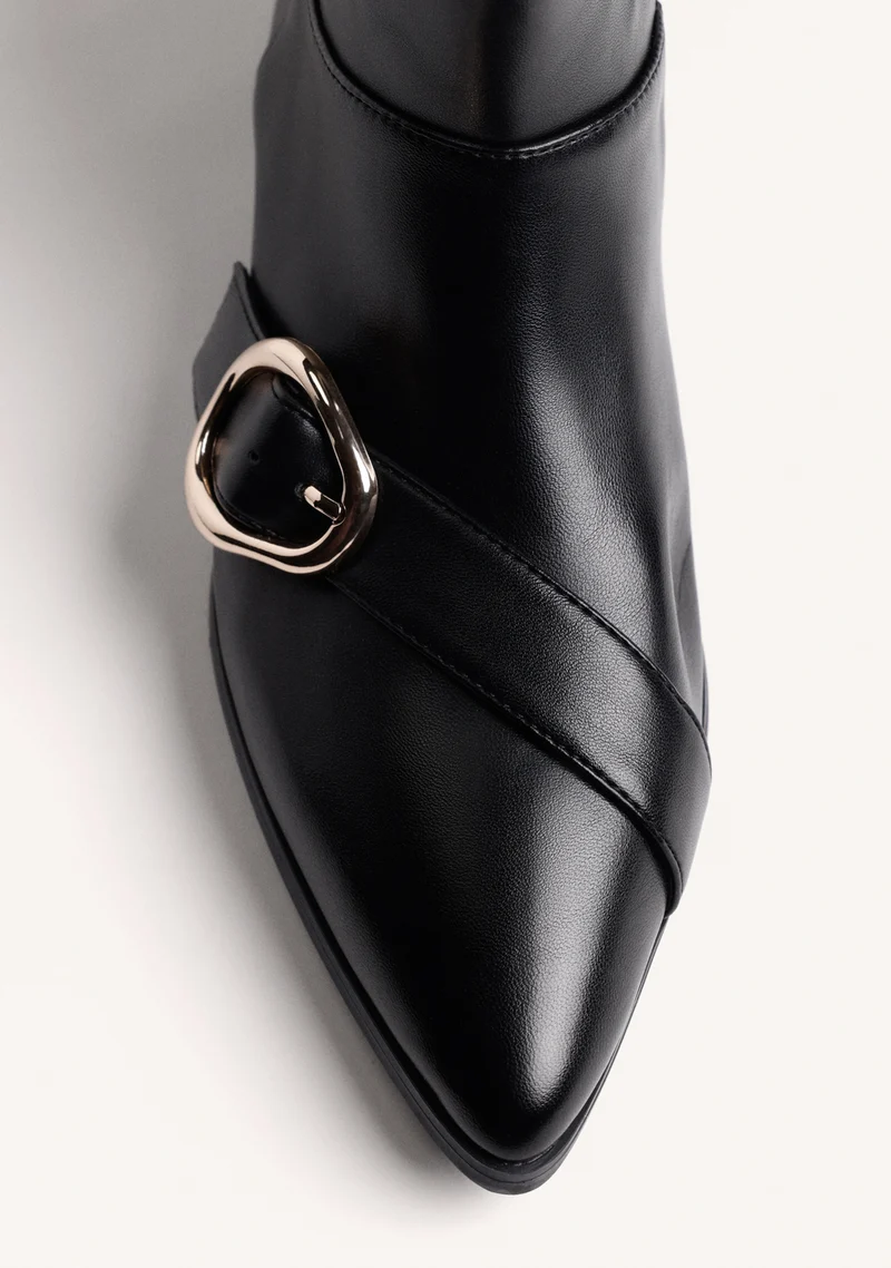 BLACK ELASTIC BUCKLE BOOTS