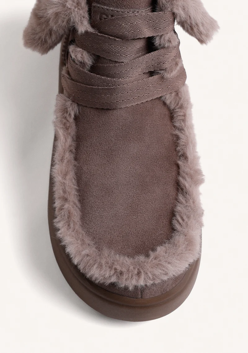 TAUPE AUSTRALIAN LEATHER BOOTS