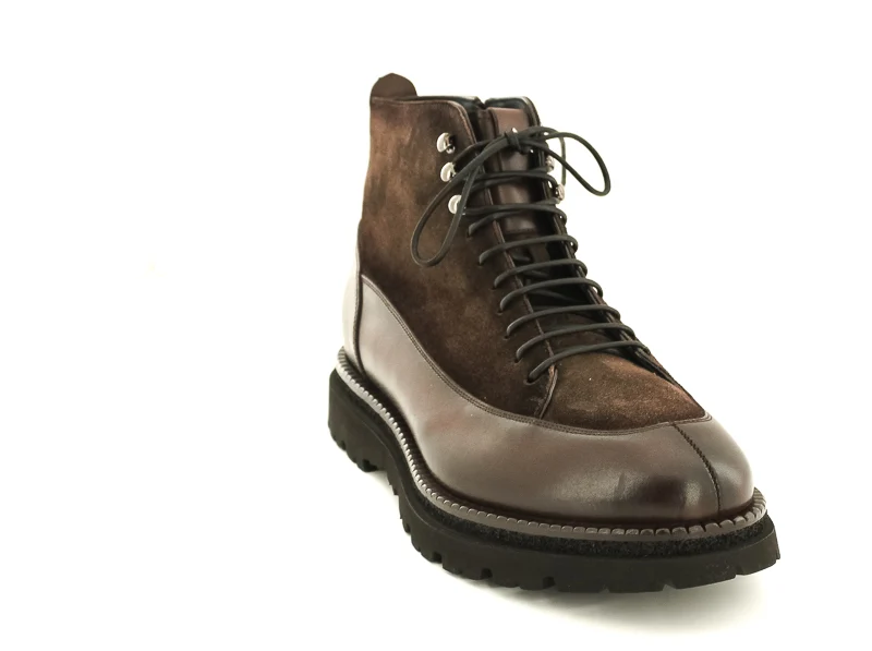 BOOTS 8047