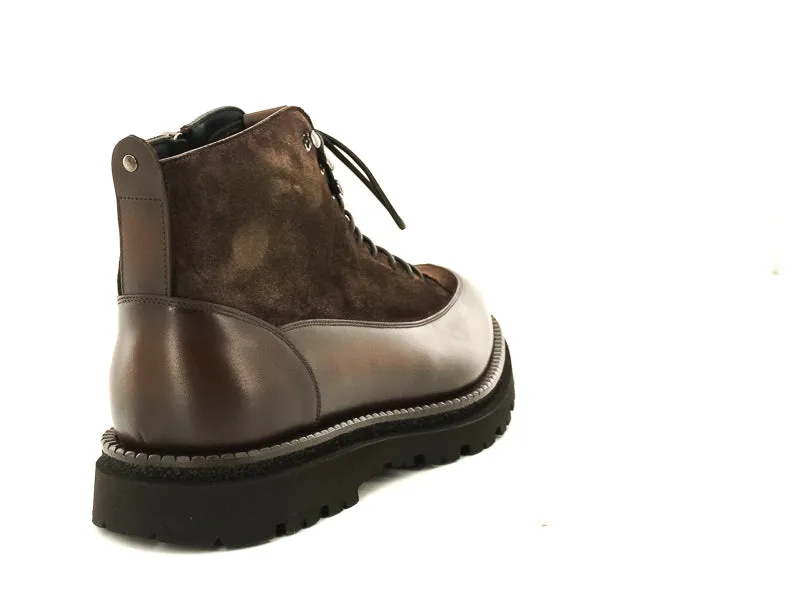 BOOTS 8047