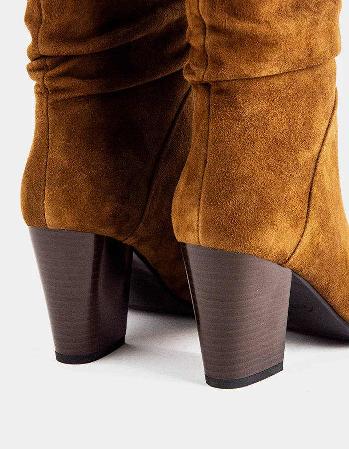 Evania Tan Suede