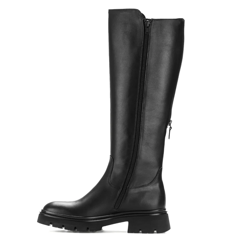 Bottes noires en cuir lisse