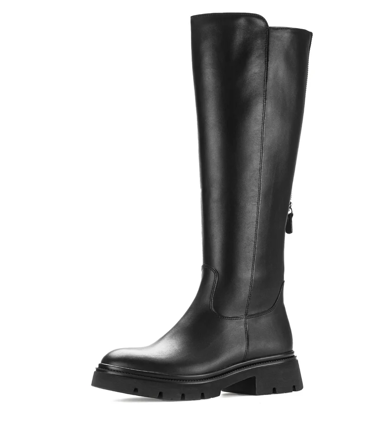 Bottes noires en cuir lisse