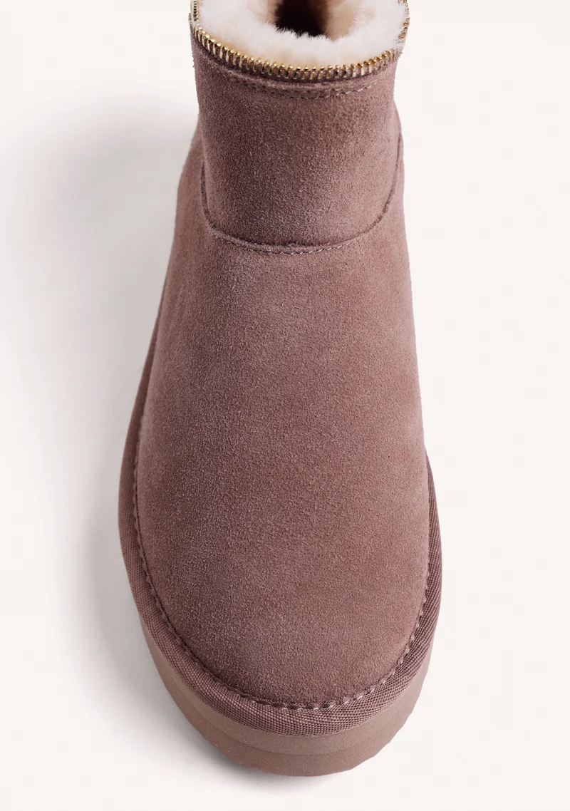 AUSTRALIAN LEATHER BOOTS WITH ZIPPER