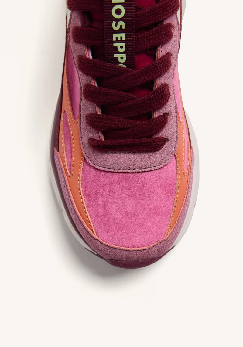 BURGUNDY SNEAKERS