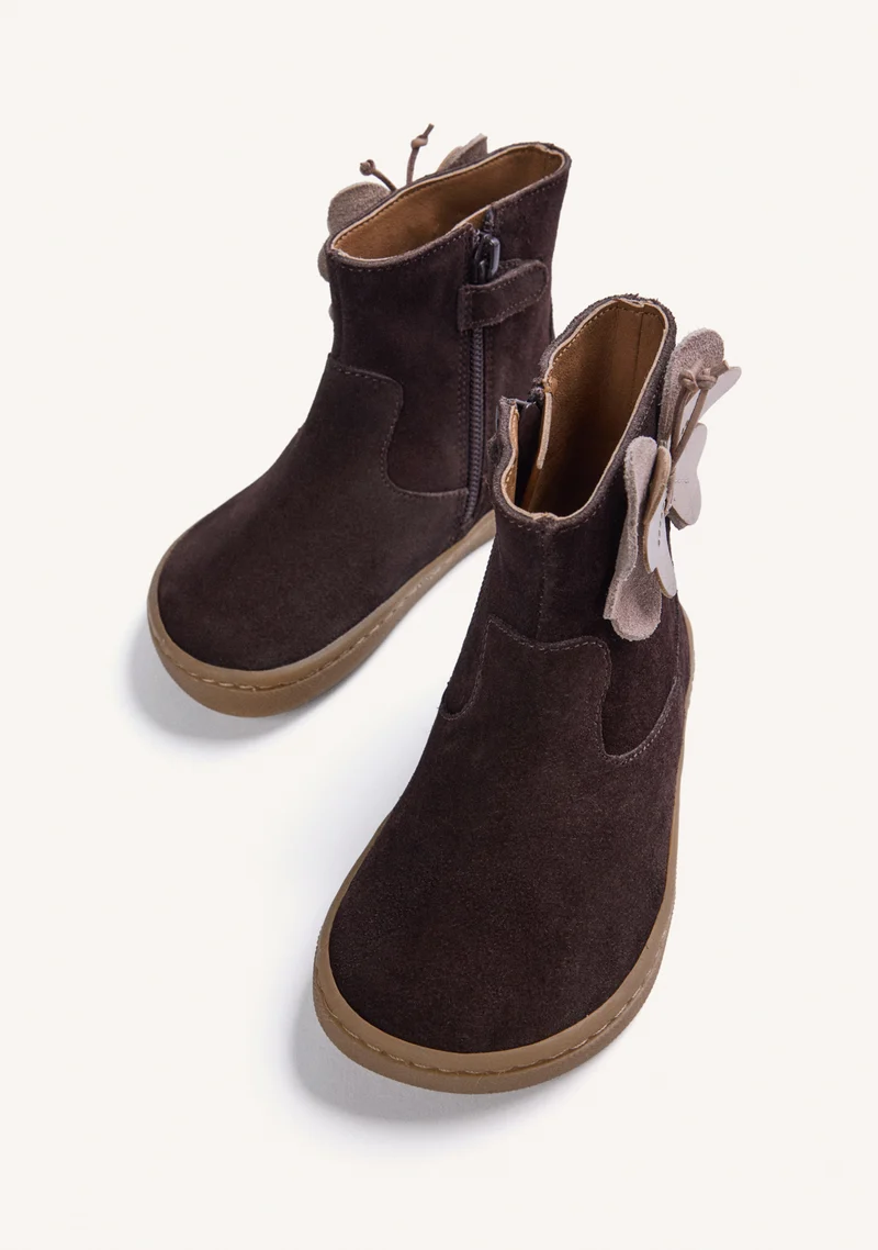 BAREFOOT LEATHER ANKLE BOOTS WITH BUTTERFLY