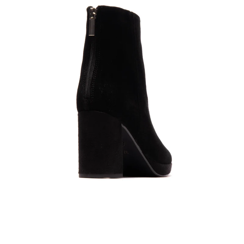 Stassi Black Suede