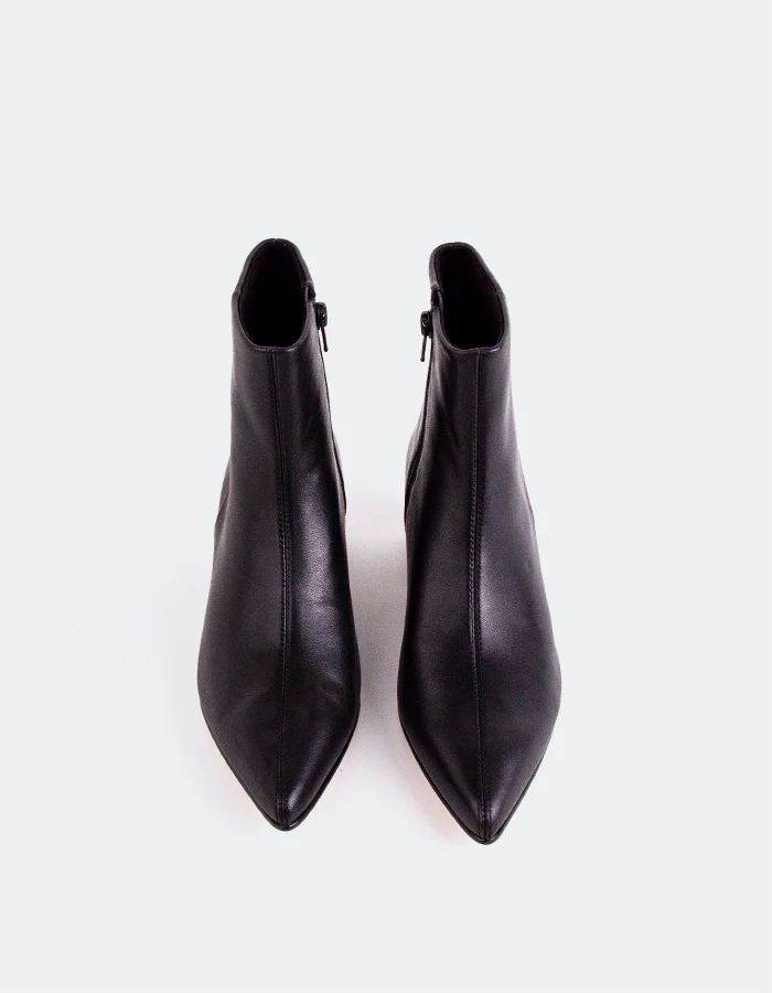 Lorelei Black Leather