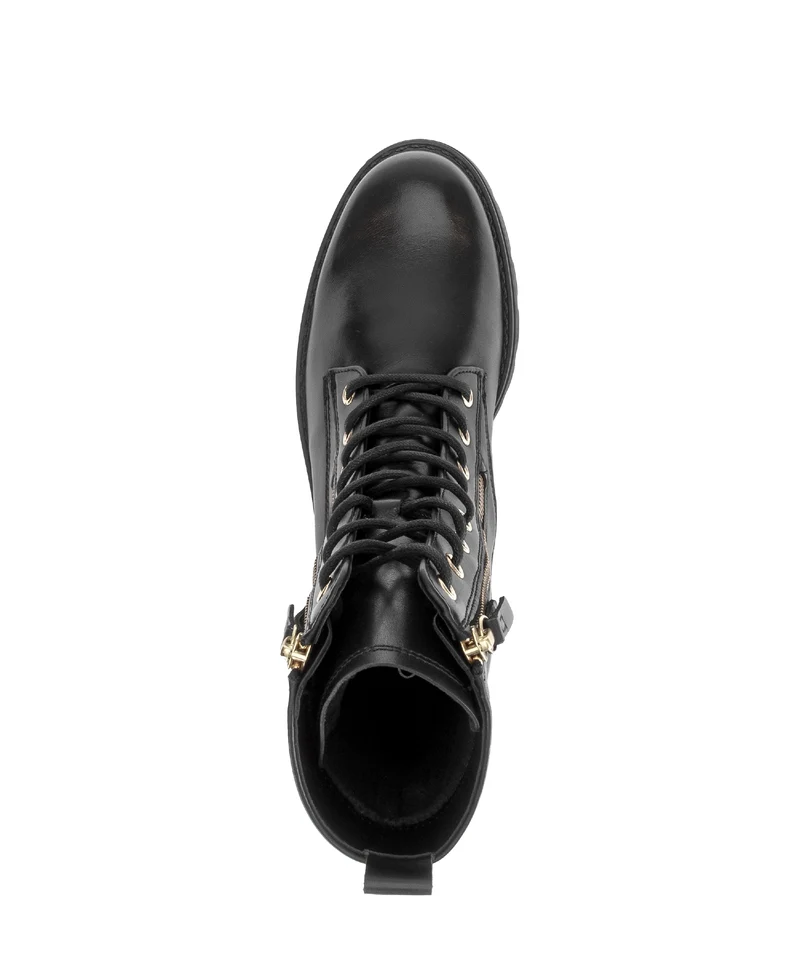 Bottines noires en cuir lisse
