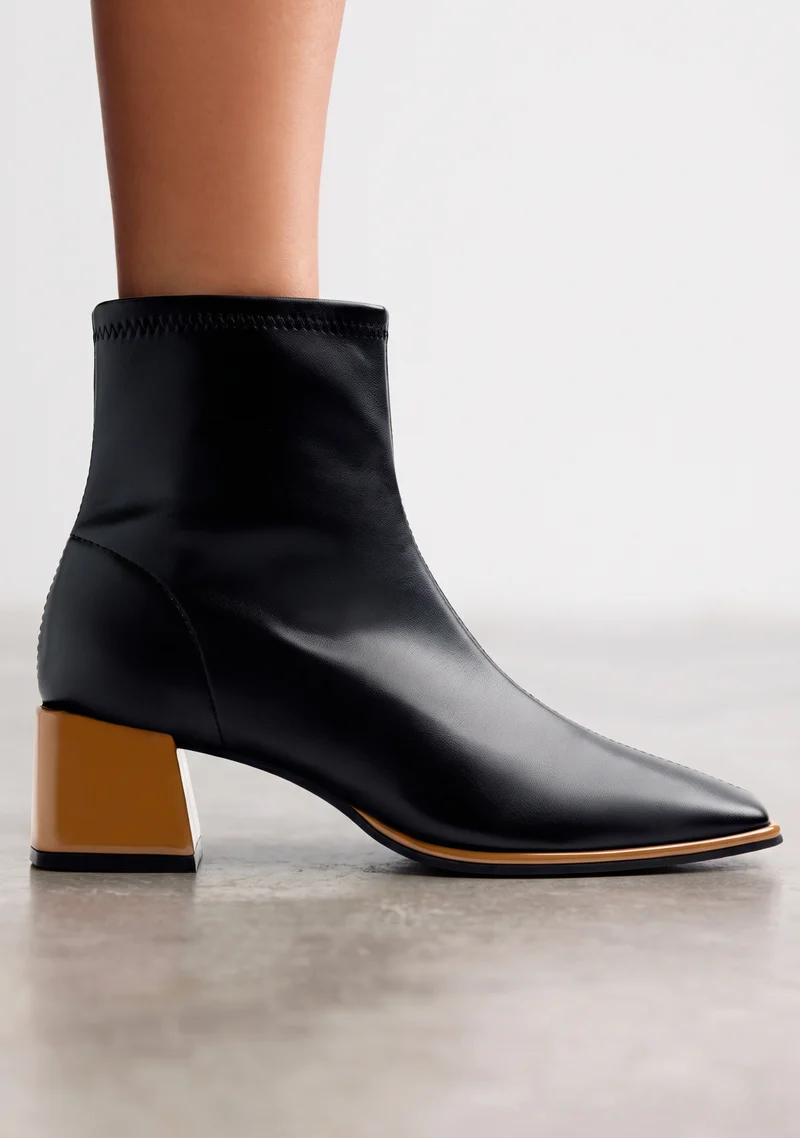 CAMEL ELASTIC ANKLE BOOTS