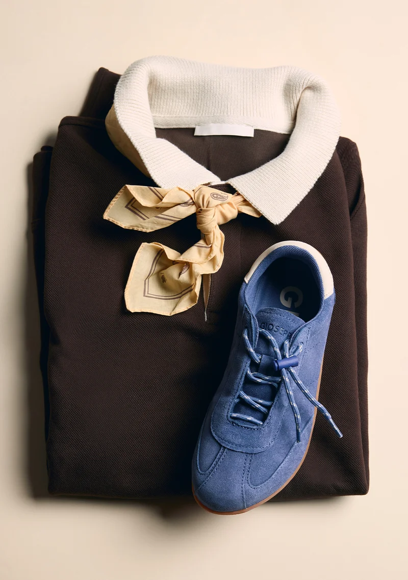 BLUE BAREFOOT SUEDE LEATHER SNEAKERS