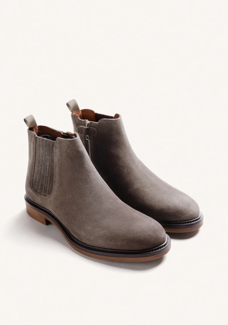 TAUPE CHELSEA LEATHER ANKLE BOOTS