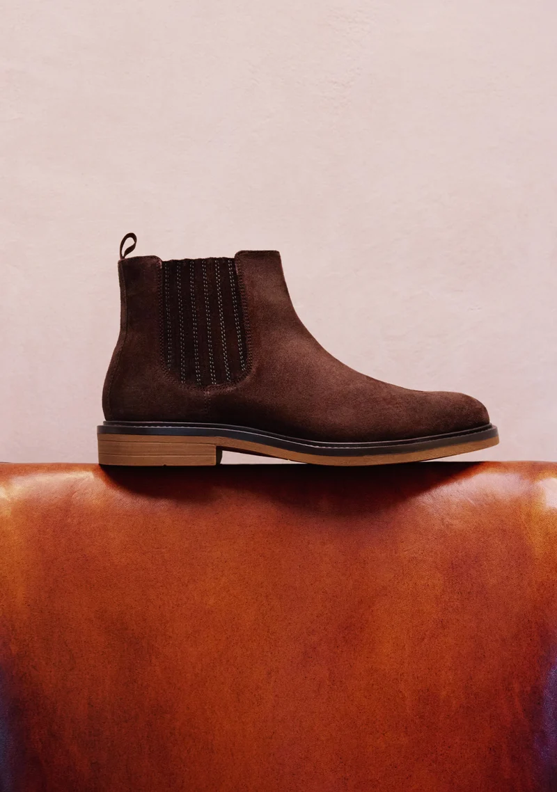 BROWN CHELSEA LEATHER ANKLE BOOTS