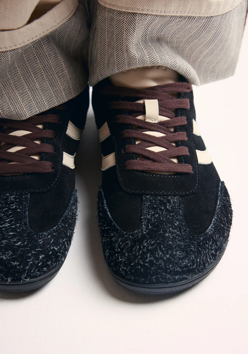 BLACK BAREFOOT LEATHER SNEAKERS