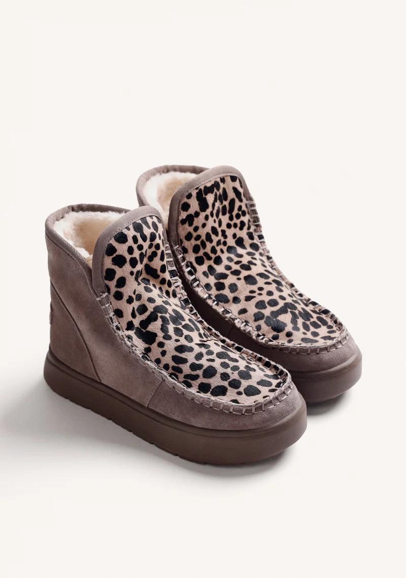 TAUPE AUSTRALIAN SUEDE LEATHER BOOTS WITH ANIMAL PRINT