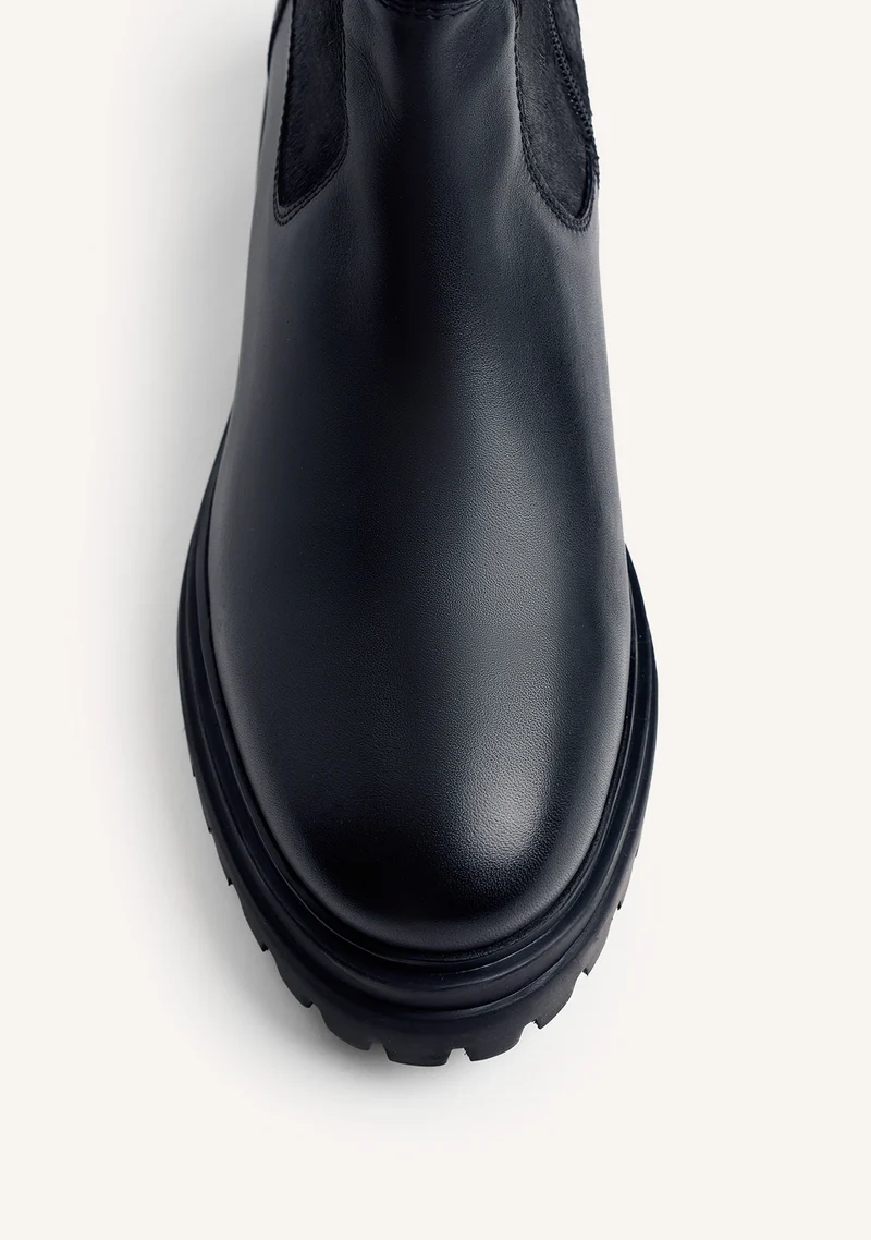 BLACK LEATHER STUDDED ANKLE BOOTS