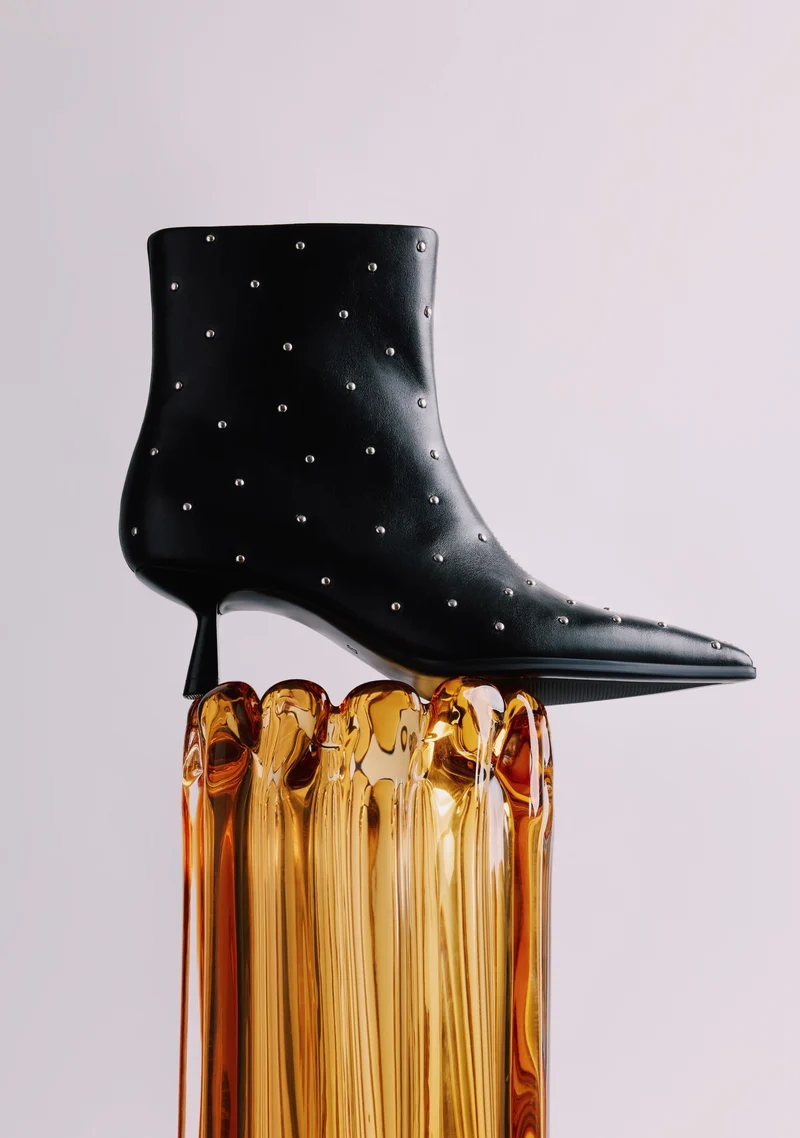 BLACK KITTEN HEEL ANKLE BOOTS WITH STUDS