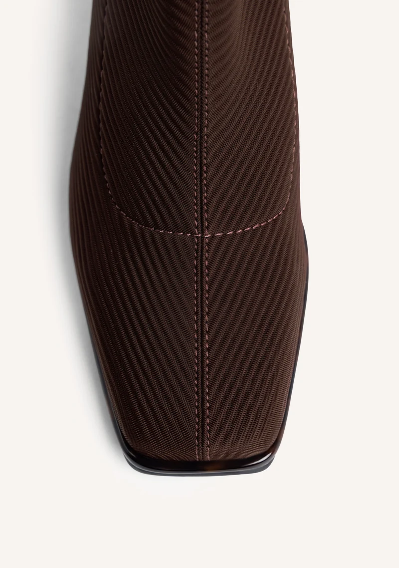BROWN ELASTIC ANKLE BOOTS