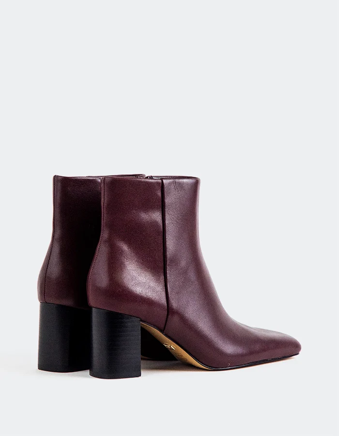 Lucky Burgundy Leather