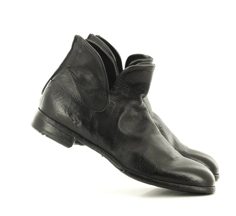 BOOTS DH06A
