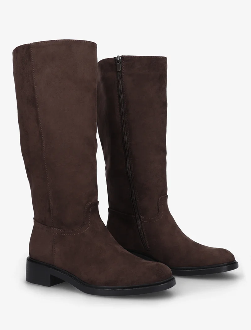 Bottes surpiqûres apparentes en suédine - Chocolat