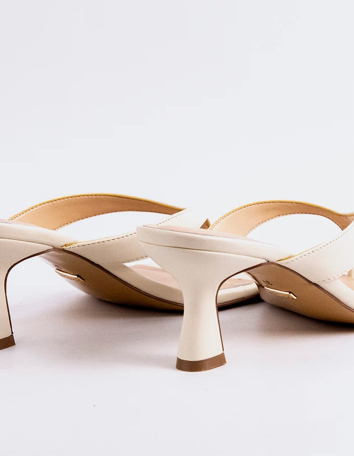 Oriya White