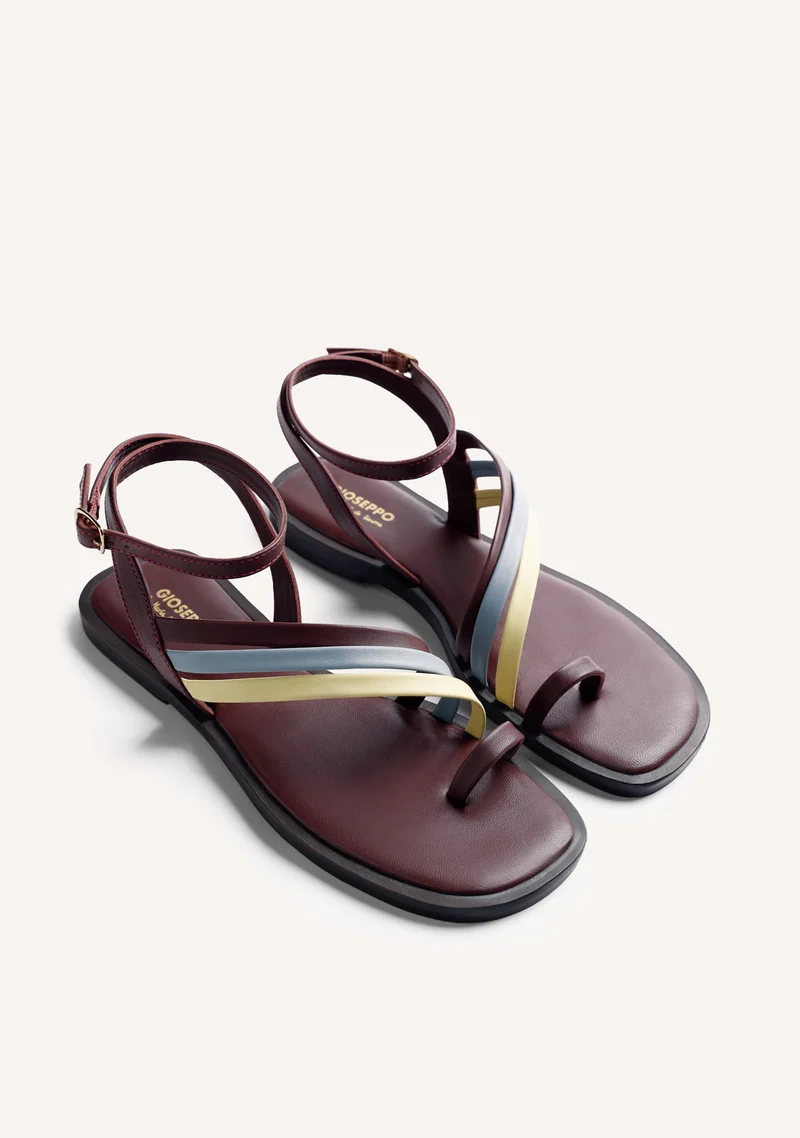 LEATHER SANDALS BY MARÍA G. DE JAIME