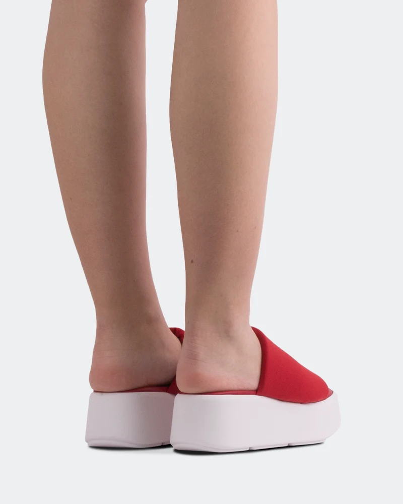 Harlow Red Puff