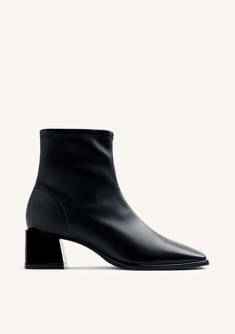 BLACK ELASTIC ANKLE BOOTS